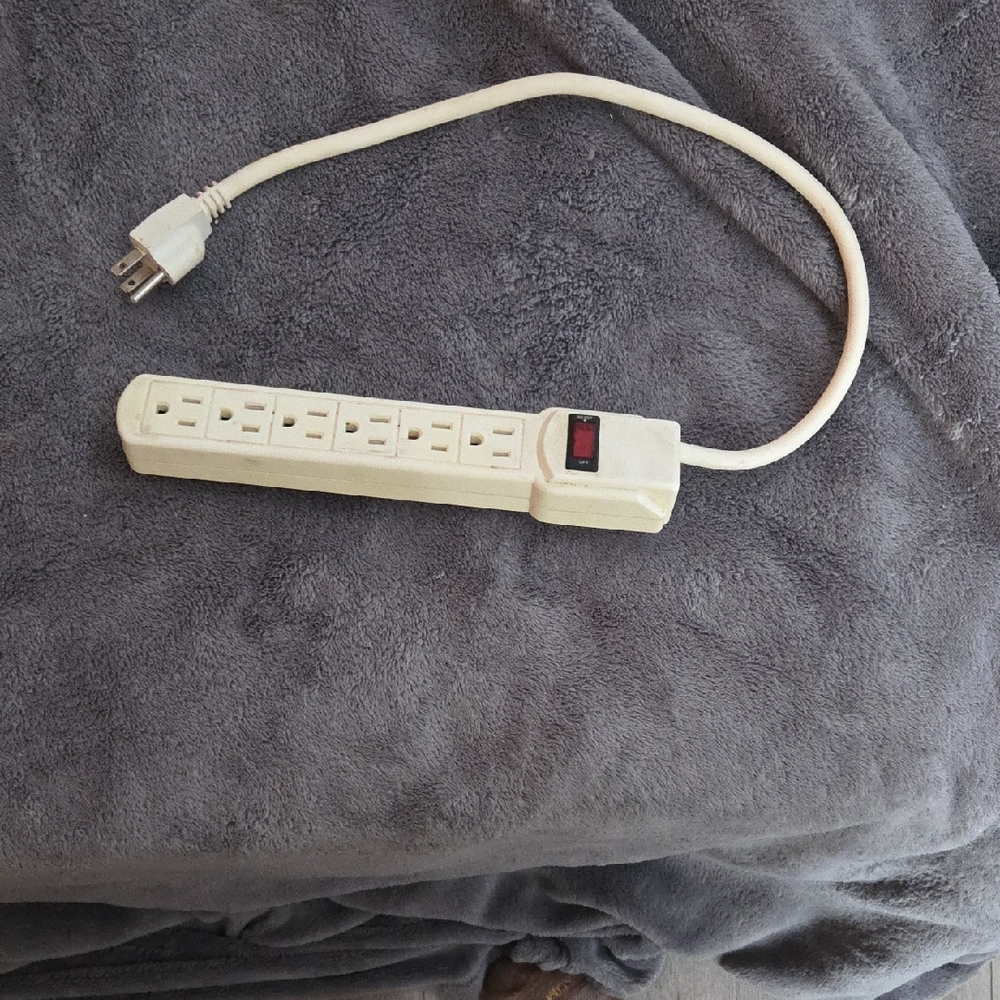 Cream Power Strip with Switch